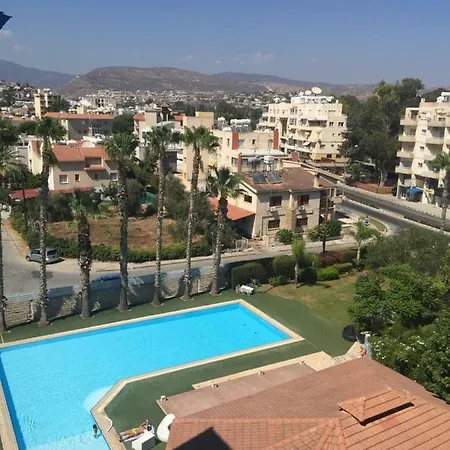 Old Bridge Apartman Limassol